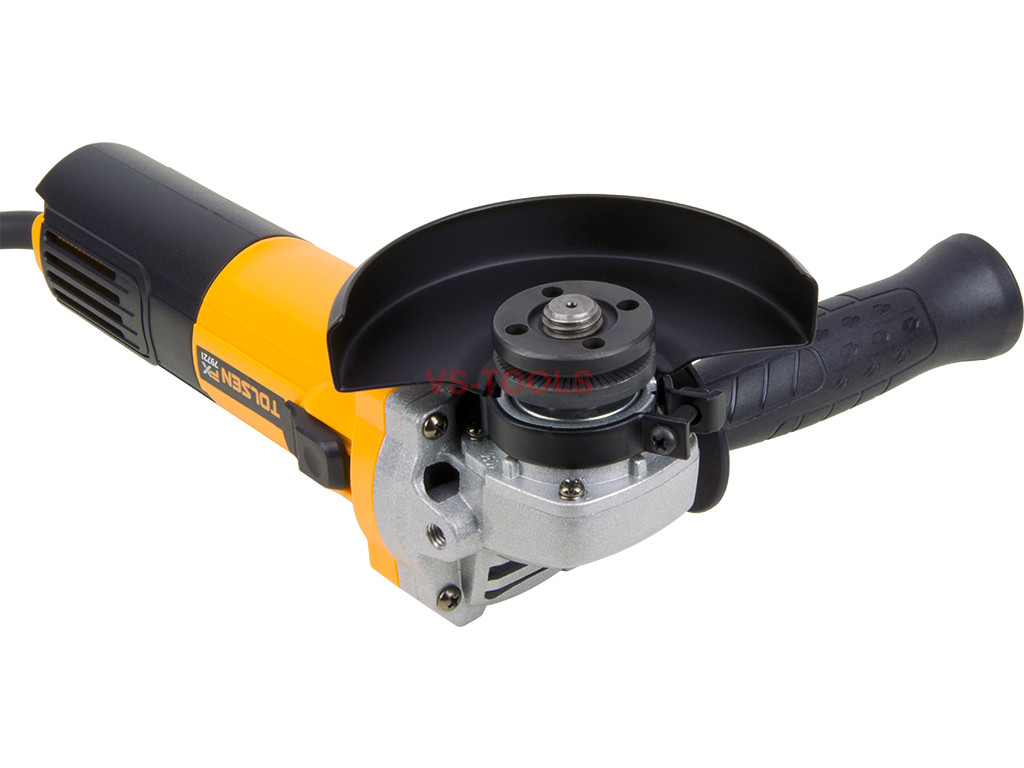 Cut off angle outlet grinder